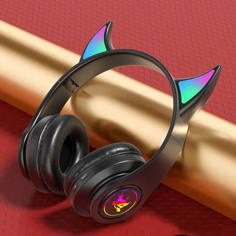 Fashion Luminous Bass Foldable Headphones - GadgetGlobe